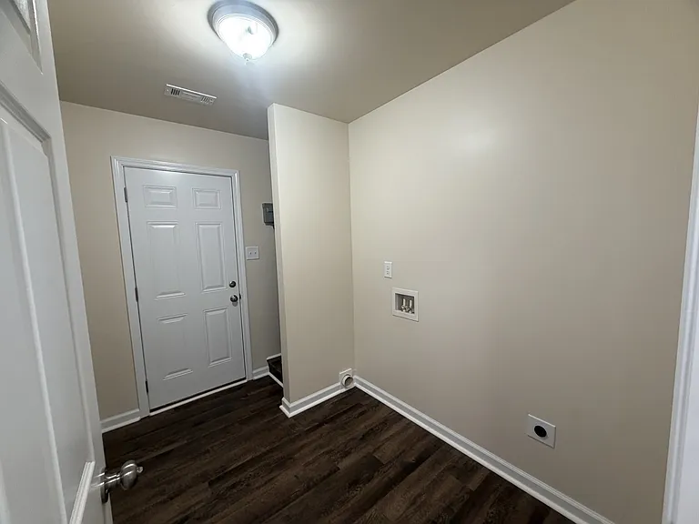 226 N 9th St — Photo 9