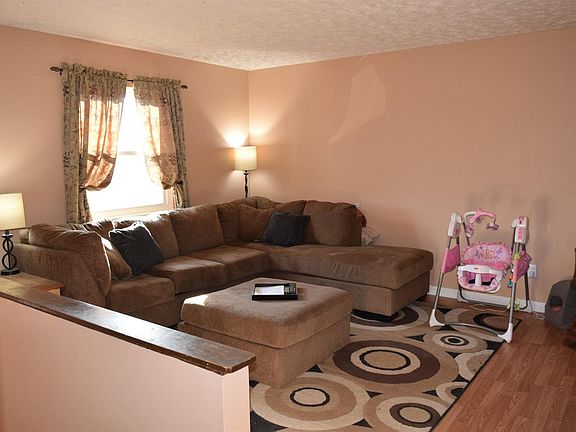 2nd image of 3616 Sundart Dr