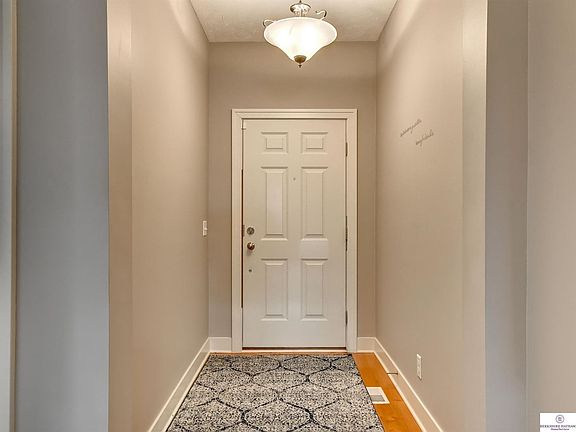 4th image of 20509 Taylor St