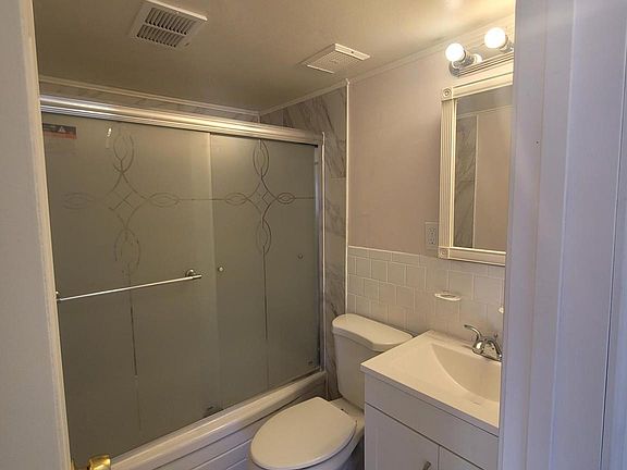 5th image of 4961 Americana Dr APT 107