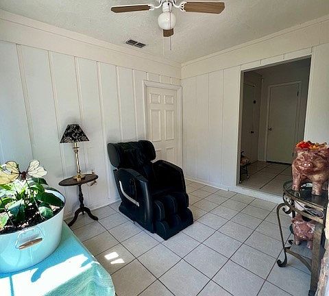2nd image of 10 Jamaica St