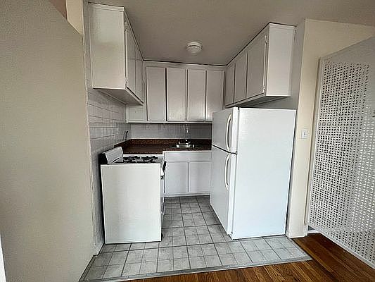 4th image of 8635 21st Ave APT 4