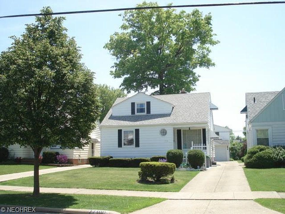 1st image of 27100 Forestview Ave