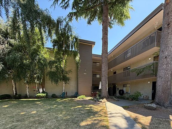 2nd image of 2550 Thorndyke Ave W APT 404