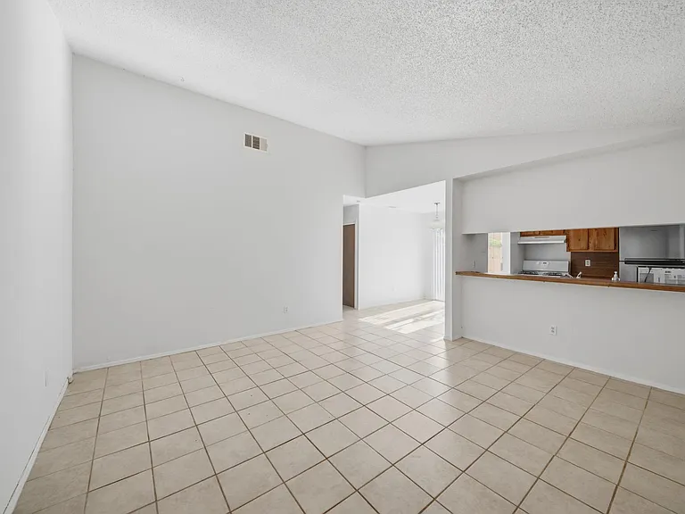 12002 Arrowwood Dr #B — Photo 11