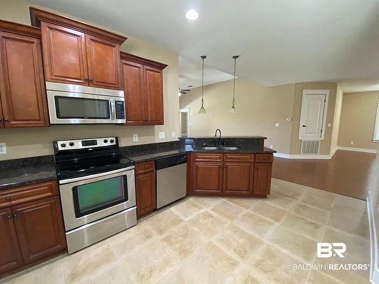 26646 Saint Augustine Dr — Photo 10