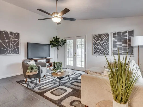 9443 Culberson St, Dallas, TX 75227