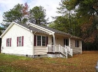 365 Weatherall Dr, Montross, VA 22520