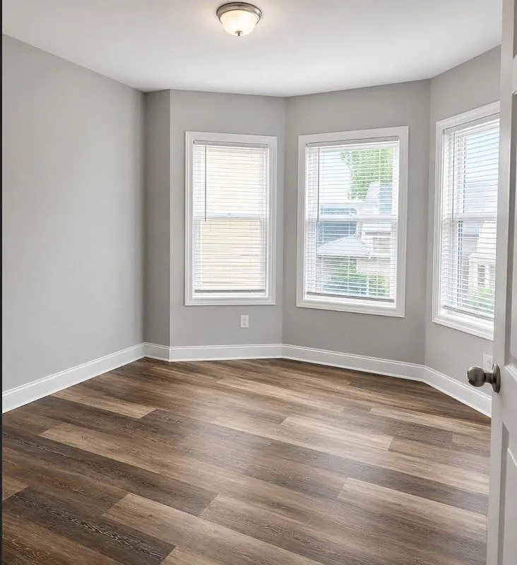 2 bed, 1.0 bath, 780 sqft, $1,900 — Photo 4