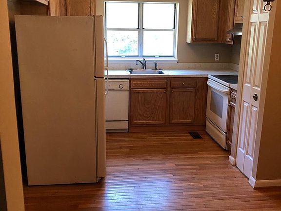4th image of 513 W Benforest Dr