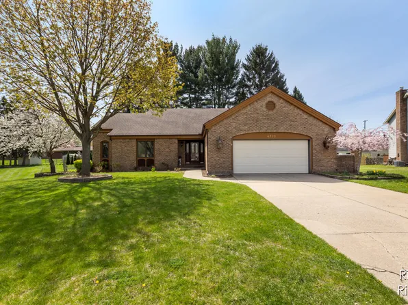 4710 Maple Hollow Ct SE, Kentwood, MI 49508