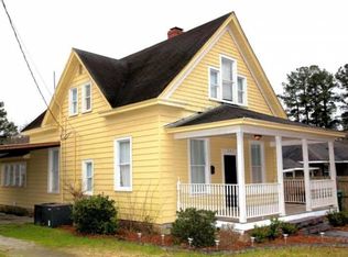 307 Mitchell St, Fairmont, NC 28340