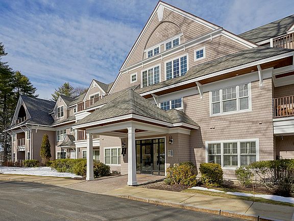 4th image of 100 Shepards Cove Road #H301