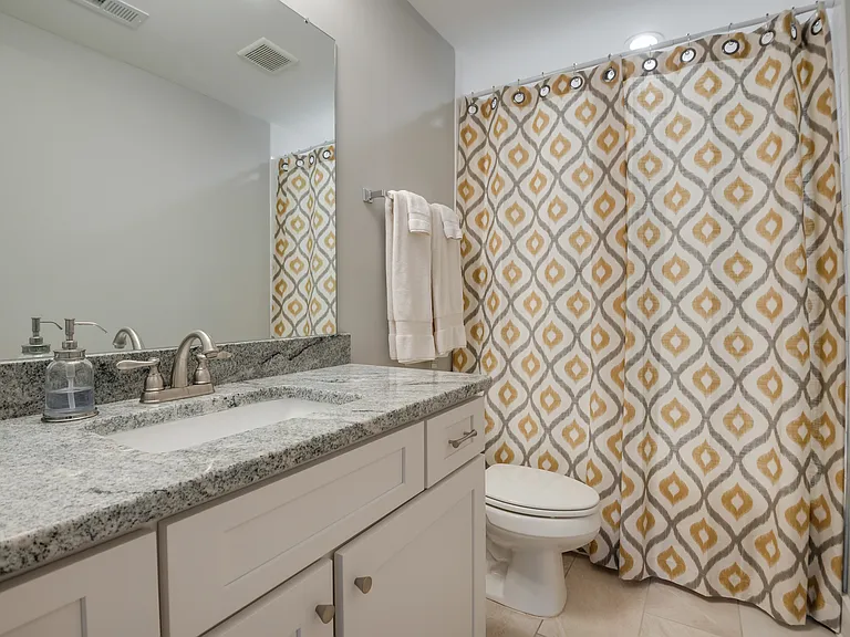 508 Morton Ave — Photo 5