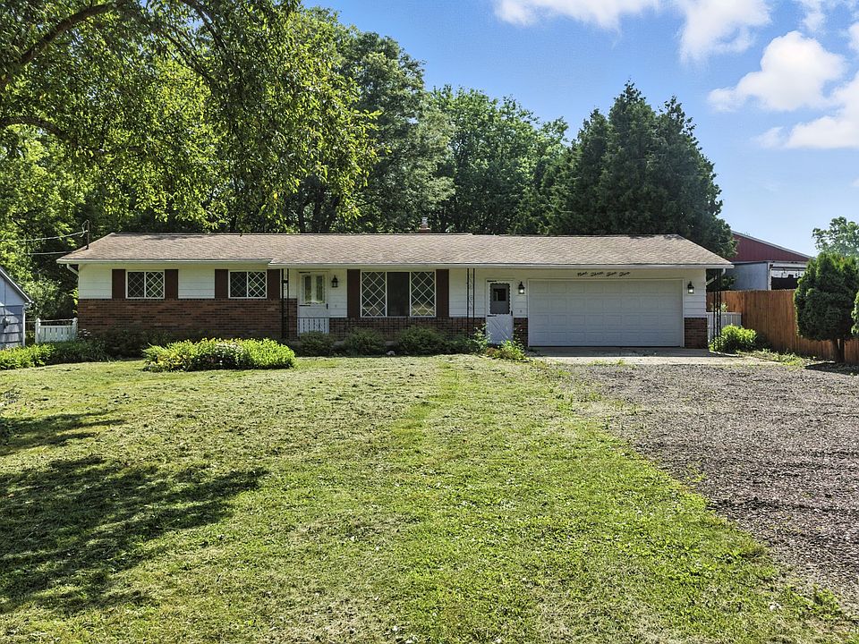 2 Car Garage