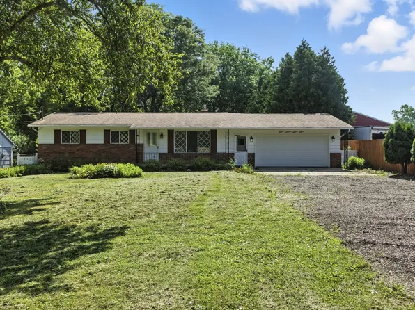 9352 N Saginaw Rd, Mount Morris, MI 48458