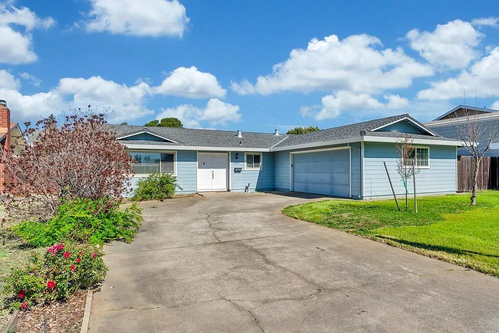10757 Pedro Way photo 1
