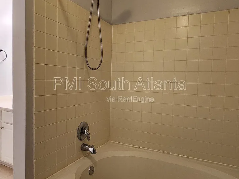 1673 Jackson Sq NW — Photo 43