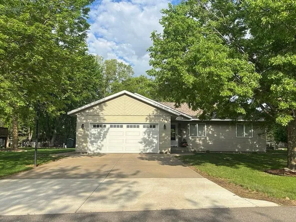 405 Sun Cir, Avon, MN 56310
