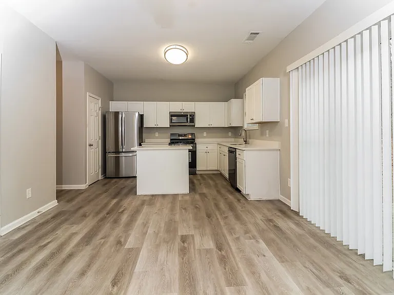 3643 Uppark Dr — Photo 8