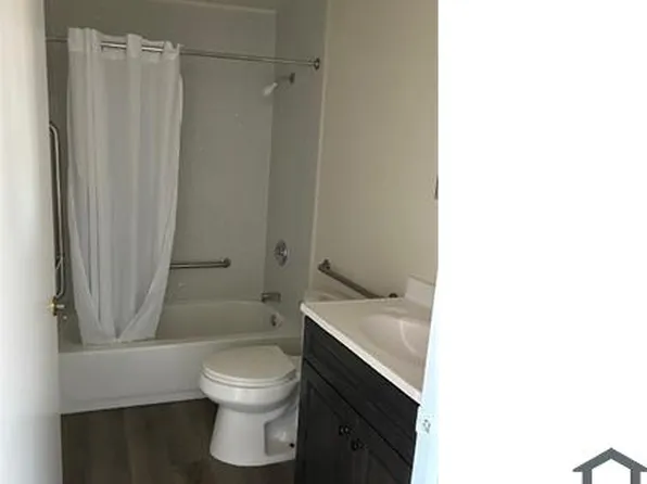 1018 W 83rd St APT 131, Los Angeles, CA 90044