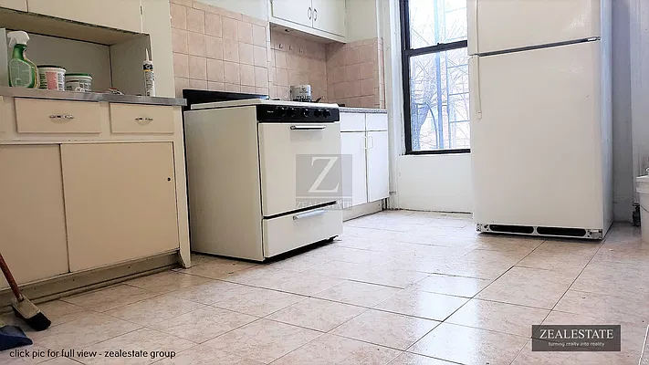 Rented by ZealEstate Group Inc | media 25