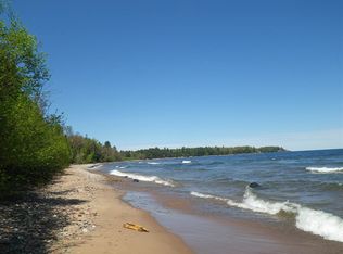 292 Eagles Nest Rd, Marquette, MI 49855