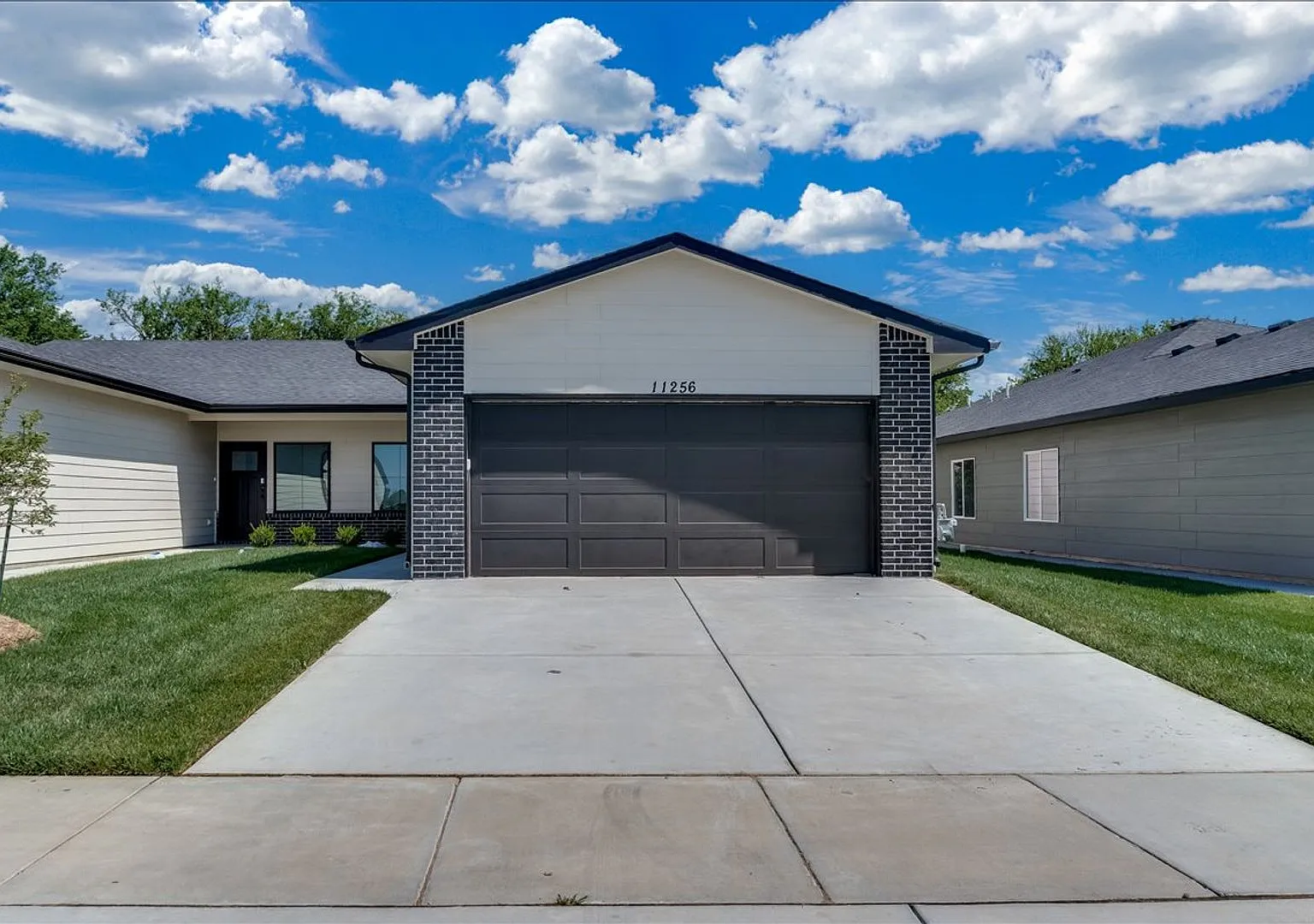 Rate Drop | Save $100 Per Month! Lease And Move In By September 1, 2026, And Receive $100 Off You... — Photo 1