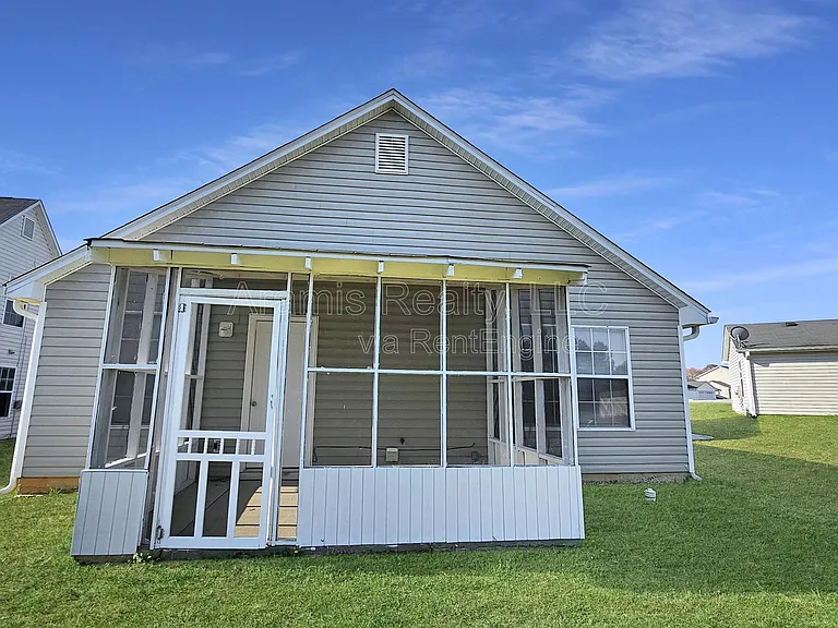 263 Marsh Glen Dr — Photo 14