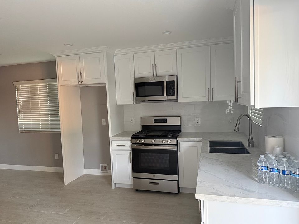1st image of 2710 W Harvard St #2