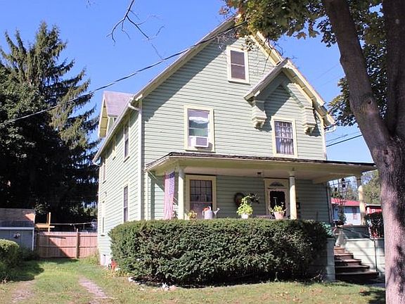 2nd image of 611 Columbia St