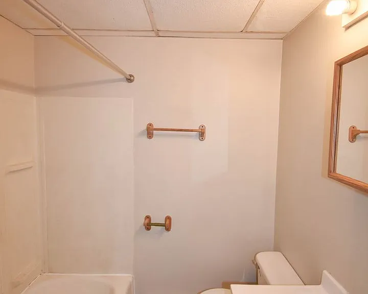 300 W Clinton St — Photo 15