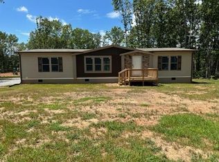 1011 Robinson Rd, Appomattox, VA 24522