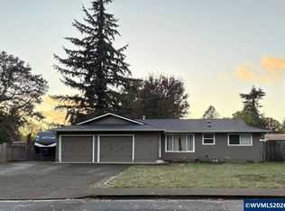 1184 29th Ave, Sweet Home, OR 97386