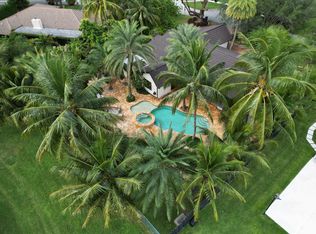 13400 N Calusa Club Dr, Miami, FL 33186