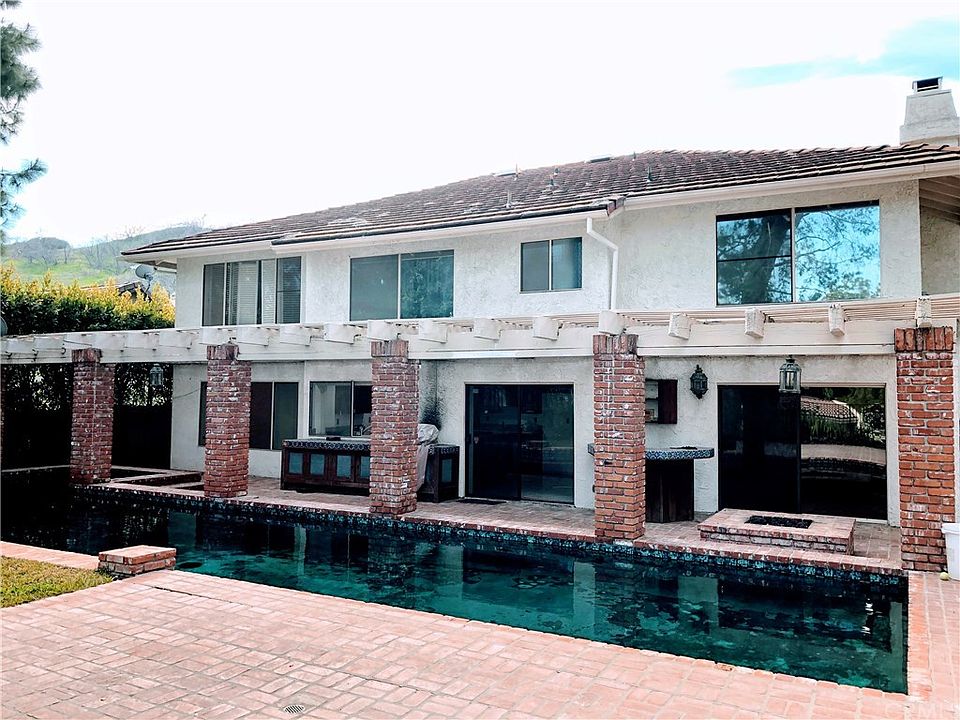 1st image of 2616 Basil Ln