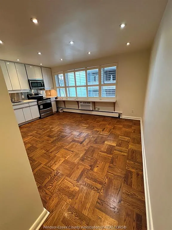 1 bed, 1.0 bath, 450 sqft, $1,700 — Photo 1