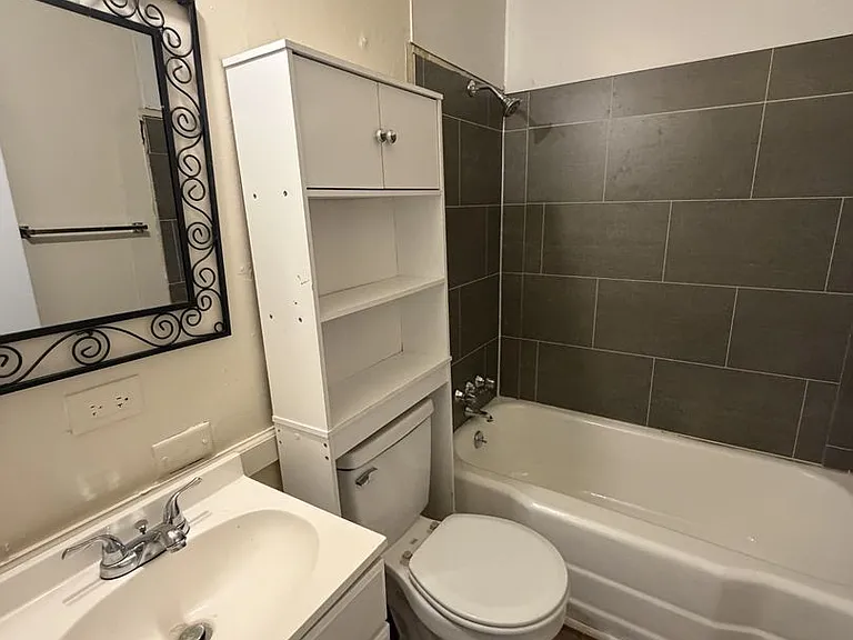 413 Midway St — Photo 5