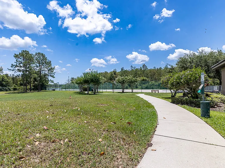 1725 Soaring Heights Cir — Photo 27