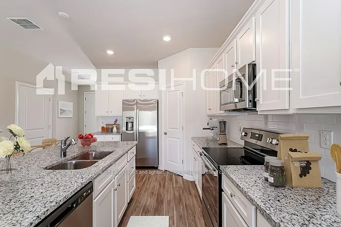 28463 Wave Crest Pl — Photo 4