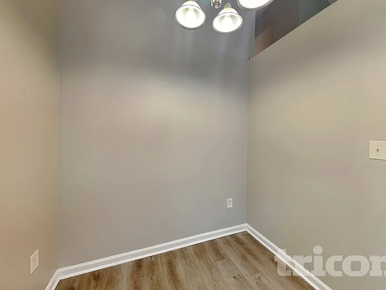 431 Bridgeport Pl — Photo 5