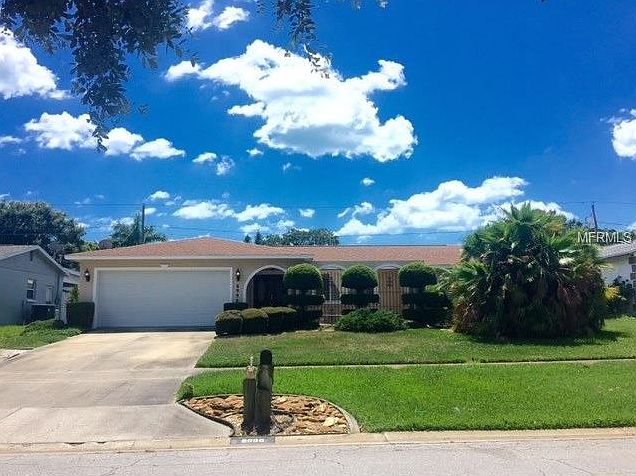 1st image of 8996 Briarwood Dr