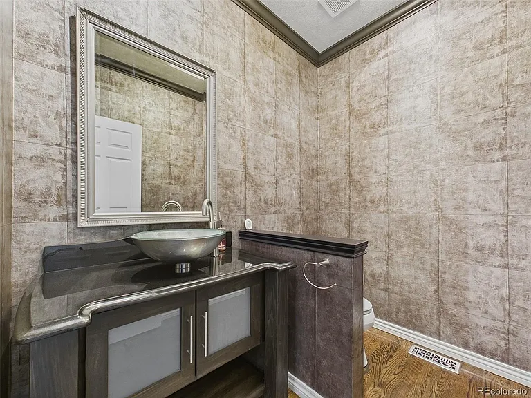11672 E Berry Ave — Photo 7