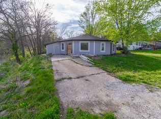 6801 N Maxine St, Columbia, MO 65202