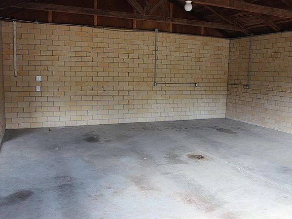 5th image of 516 Melba Ave
