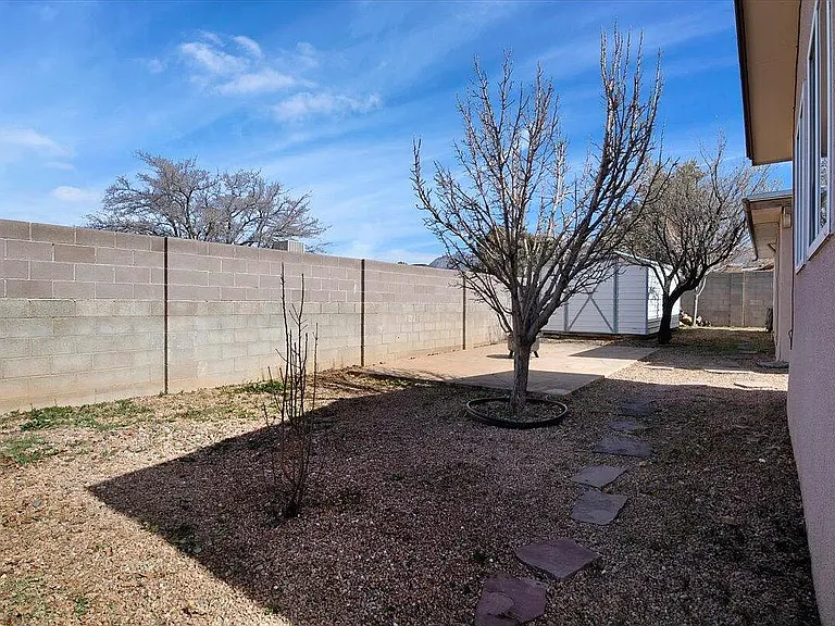 11801 Tracy Ct NE — Photo 31