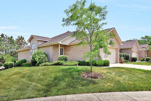 3 Warner Cir photo 1