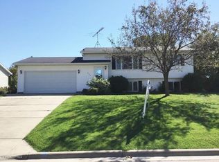 524 4th St E, Wanamingo, MN 55983