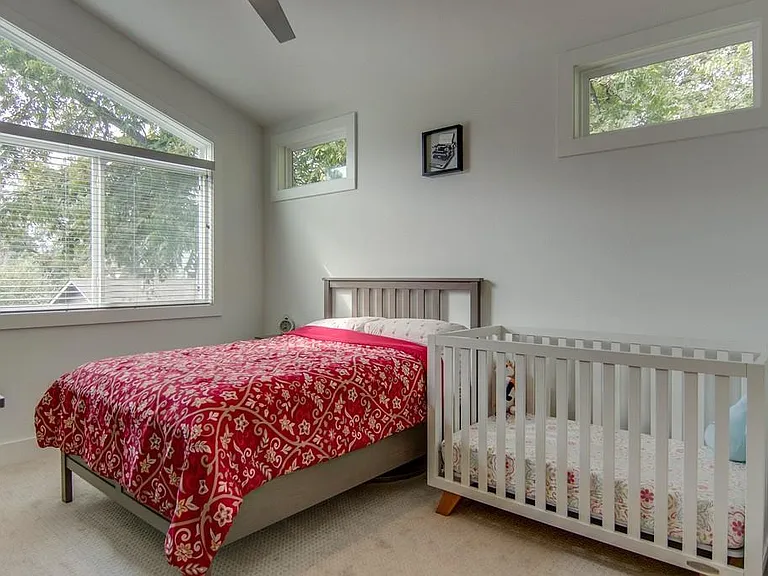 1702 W Saint Johns Ave #B — Photo 16