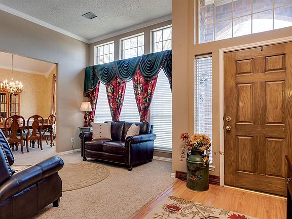 5th image of 2501 Balsam Dr